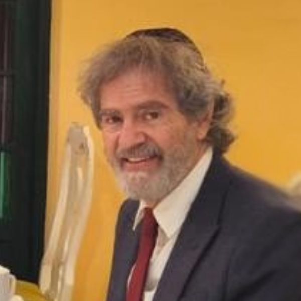 León Camhi
